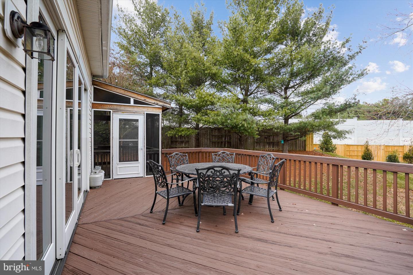 1155 Meadowlook Ct Property Photo 27