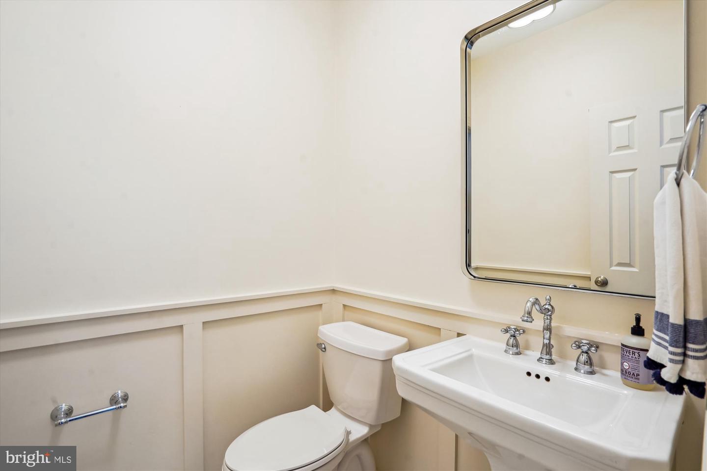 1155 Meadowlook Ct Property Photo 35