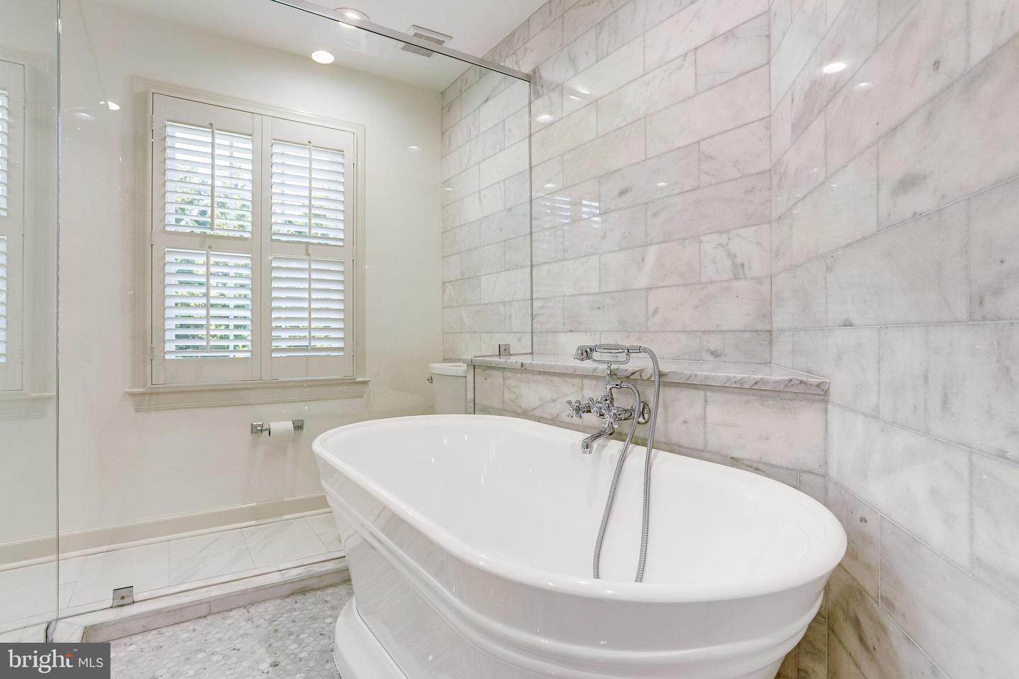 1155 Meadowlook Ct Property Photo 47