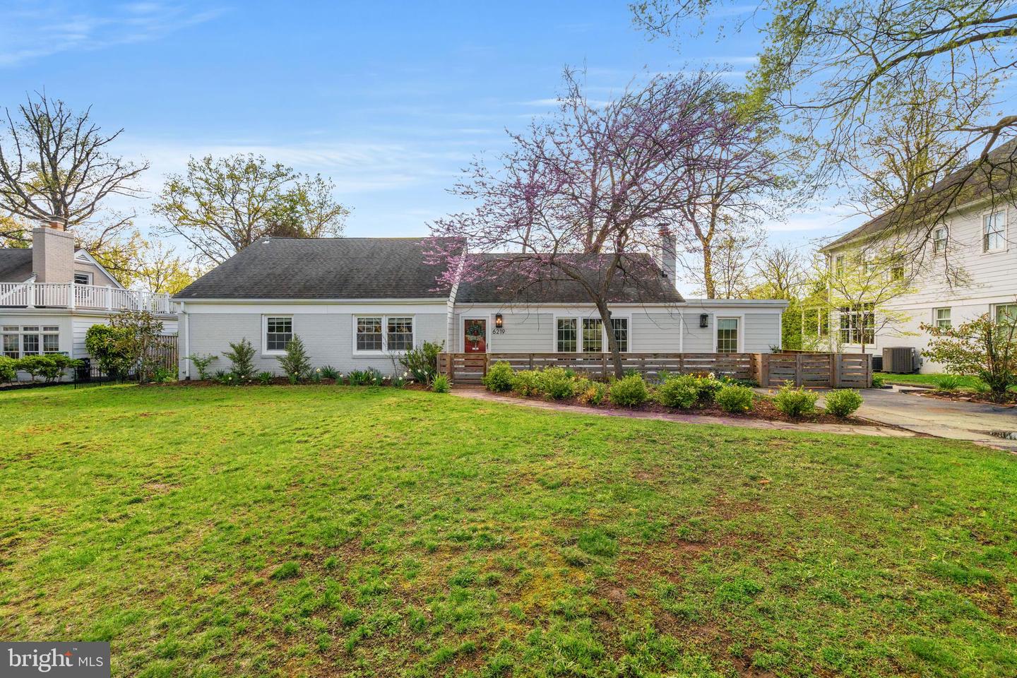 6219 Arkendale Rd Property Photo