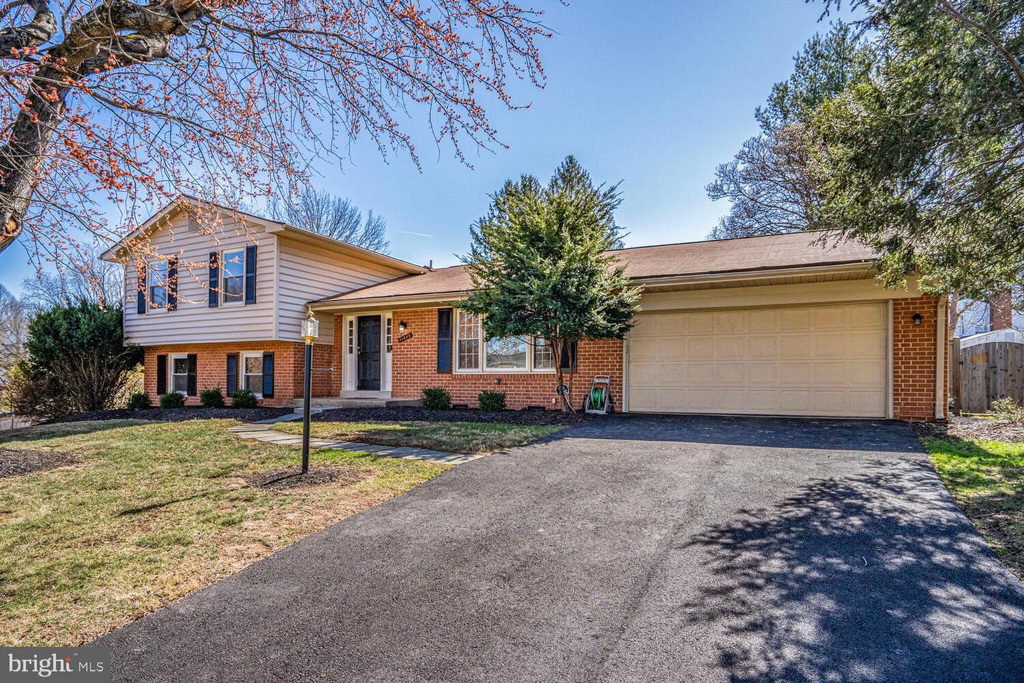 11225 Stamper Ct Property Photo