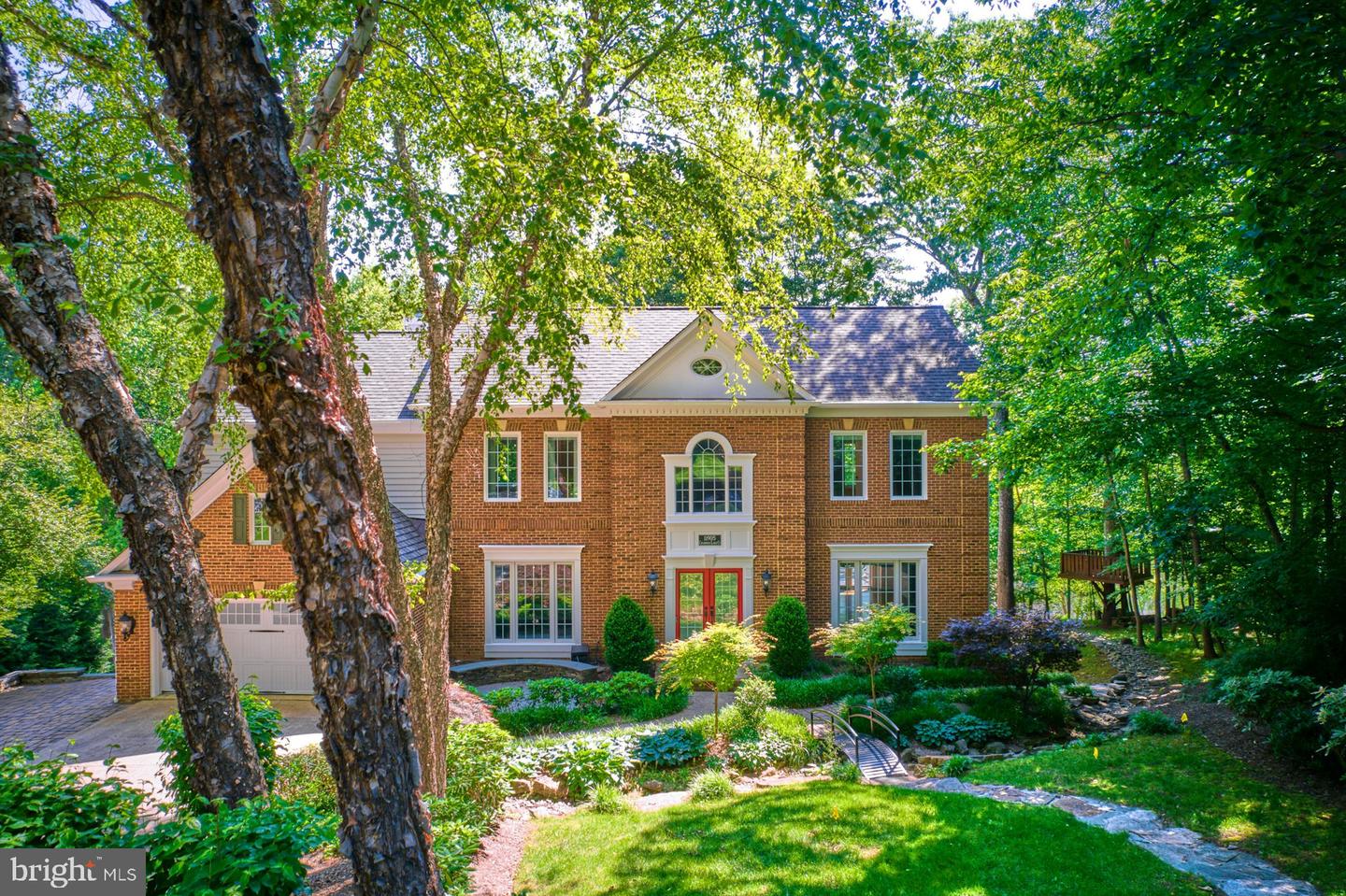 11905 Champion Lake Ct Property Photo 1