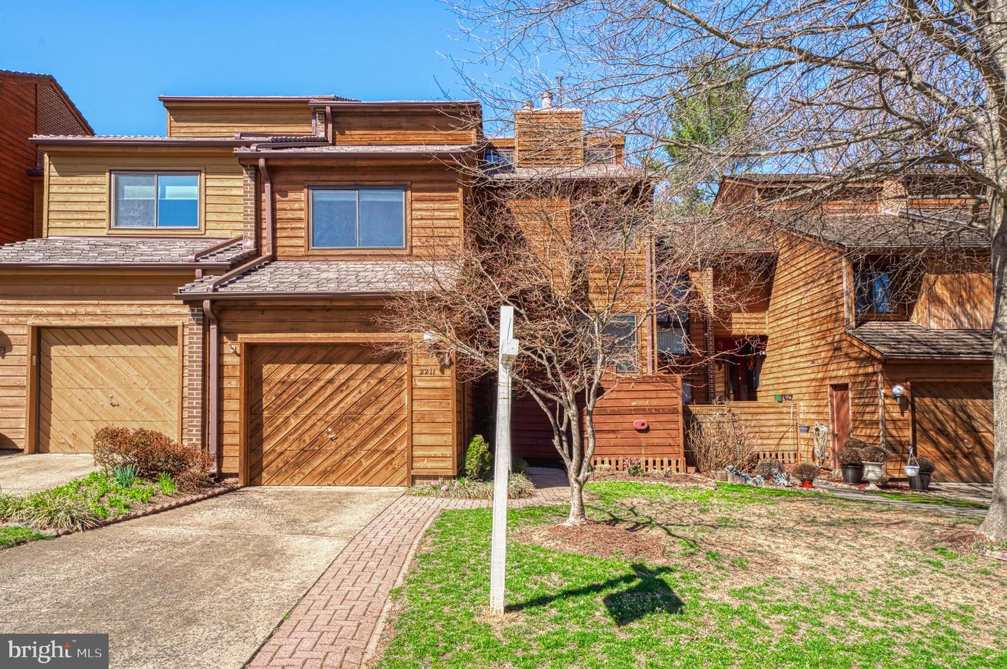 2211 Cedar Cove Ct Property Photo