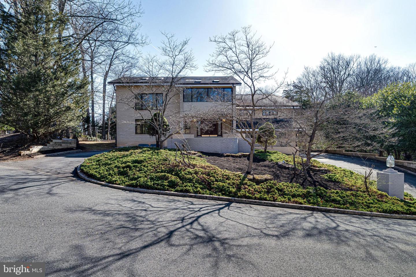 745 Potomac River Rd Property Photo