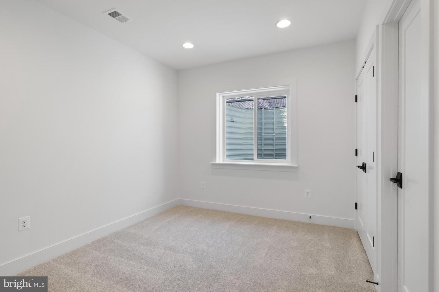 2014 Edgar Ct Property Photo 41