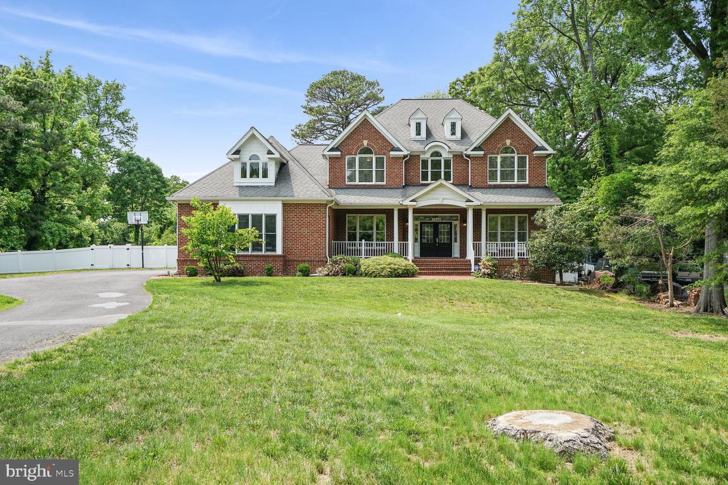 Alexandria Real Estate Listings Main Image