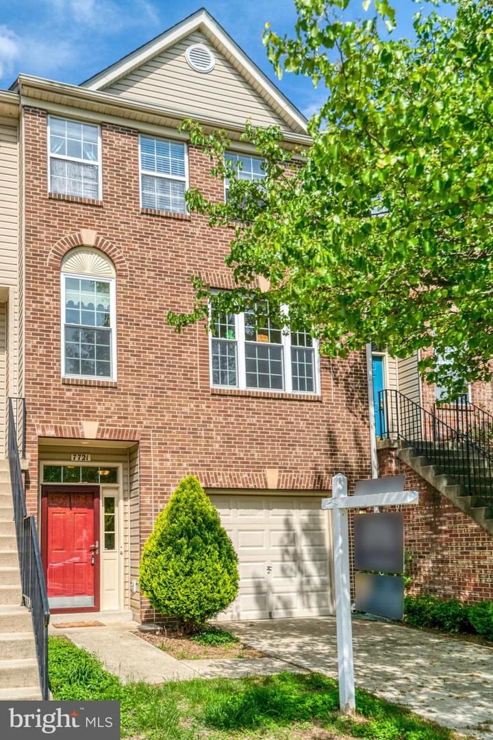 7721 Sullivan Cir Property Photo 2