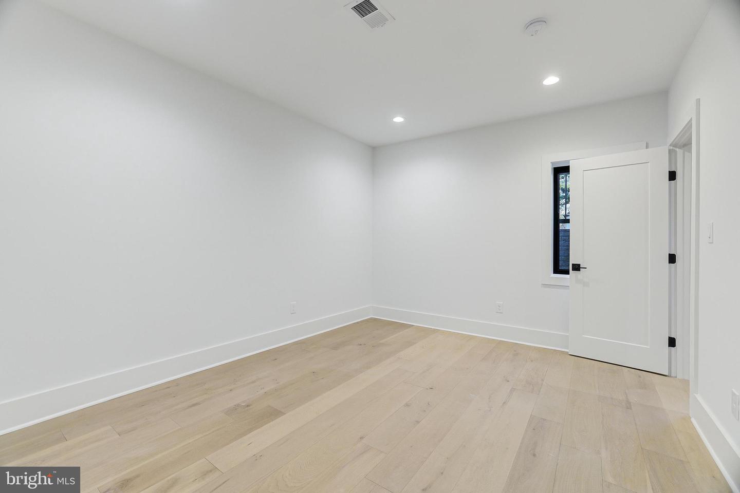 3504 Lake St Property Photo 55