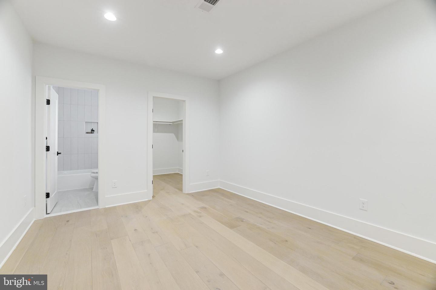 3504 Lake St Property Photo 56
