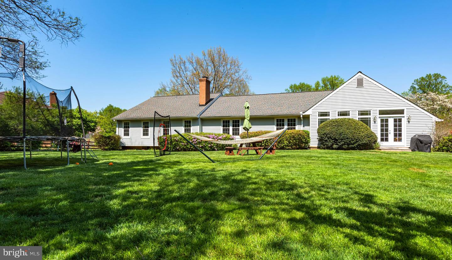 9503 Locust Hill Dr Property Photo