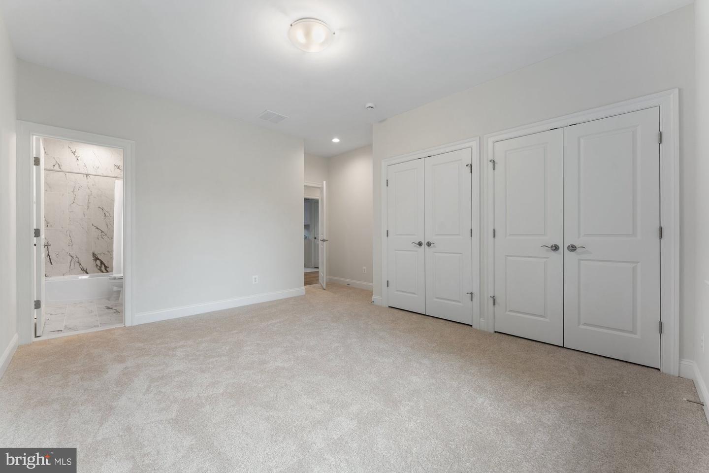 389 Holmes Dr Nw Property Photo 63