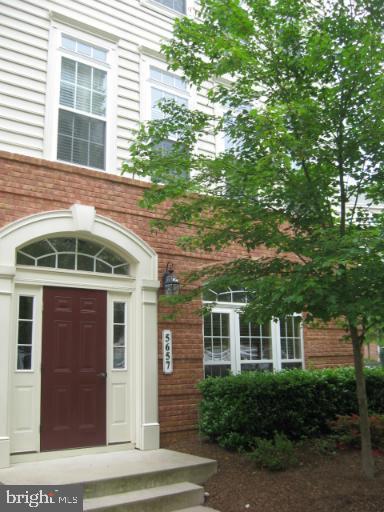 5657 Harrington Falls Ln #l Property Photo