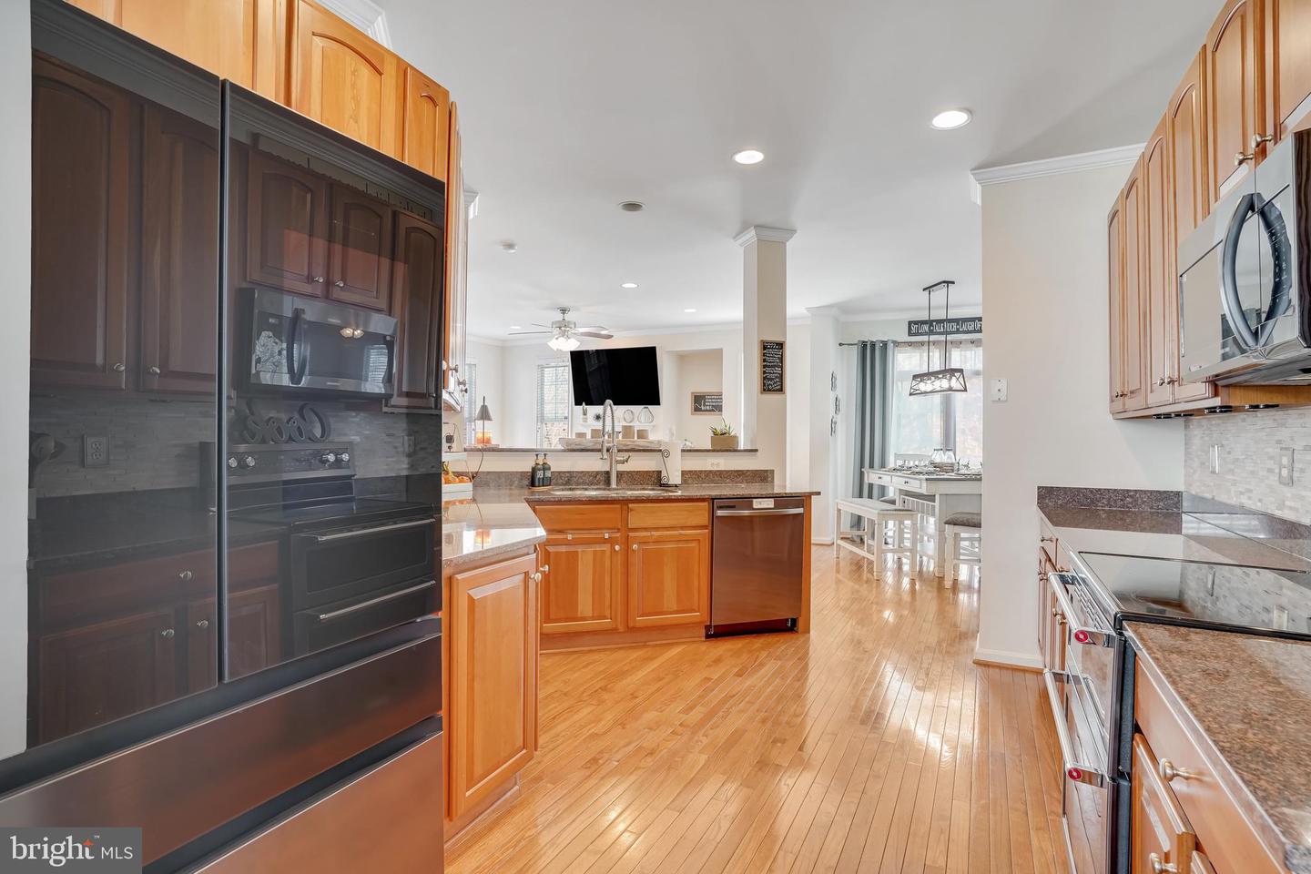 6985 Forepond Ct Property Photo 9