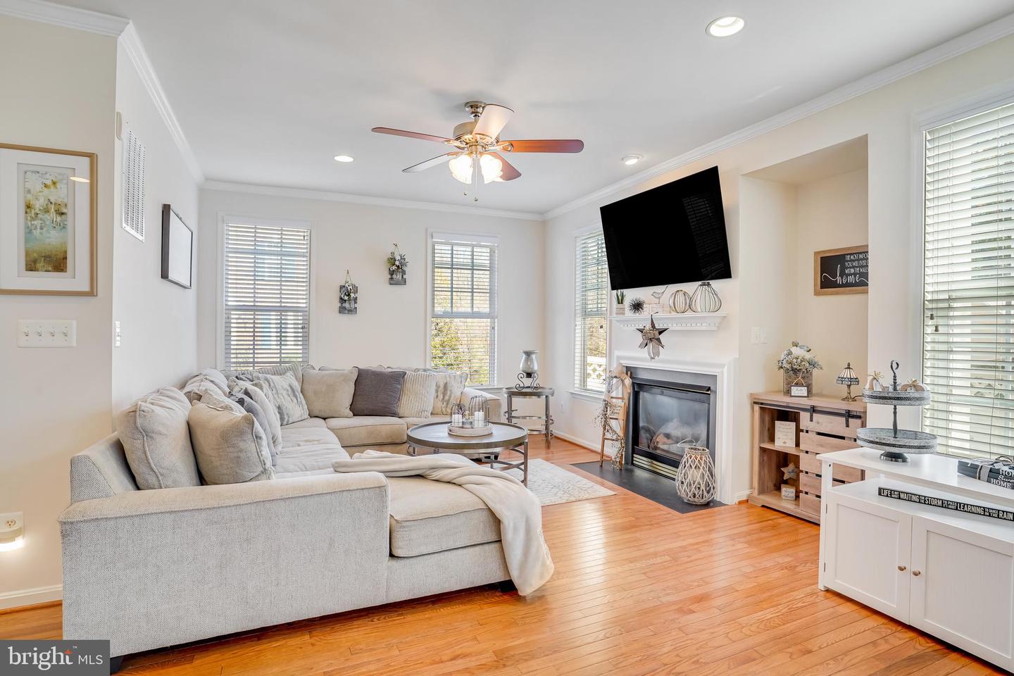 6985 Forepond Ct Property Photo 14