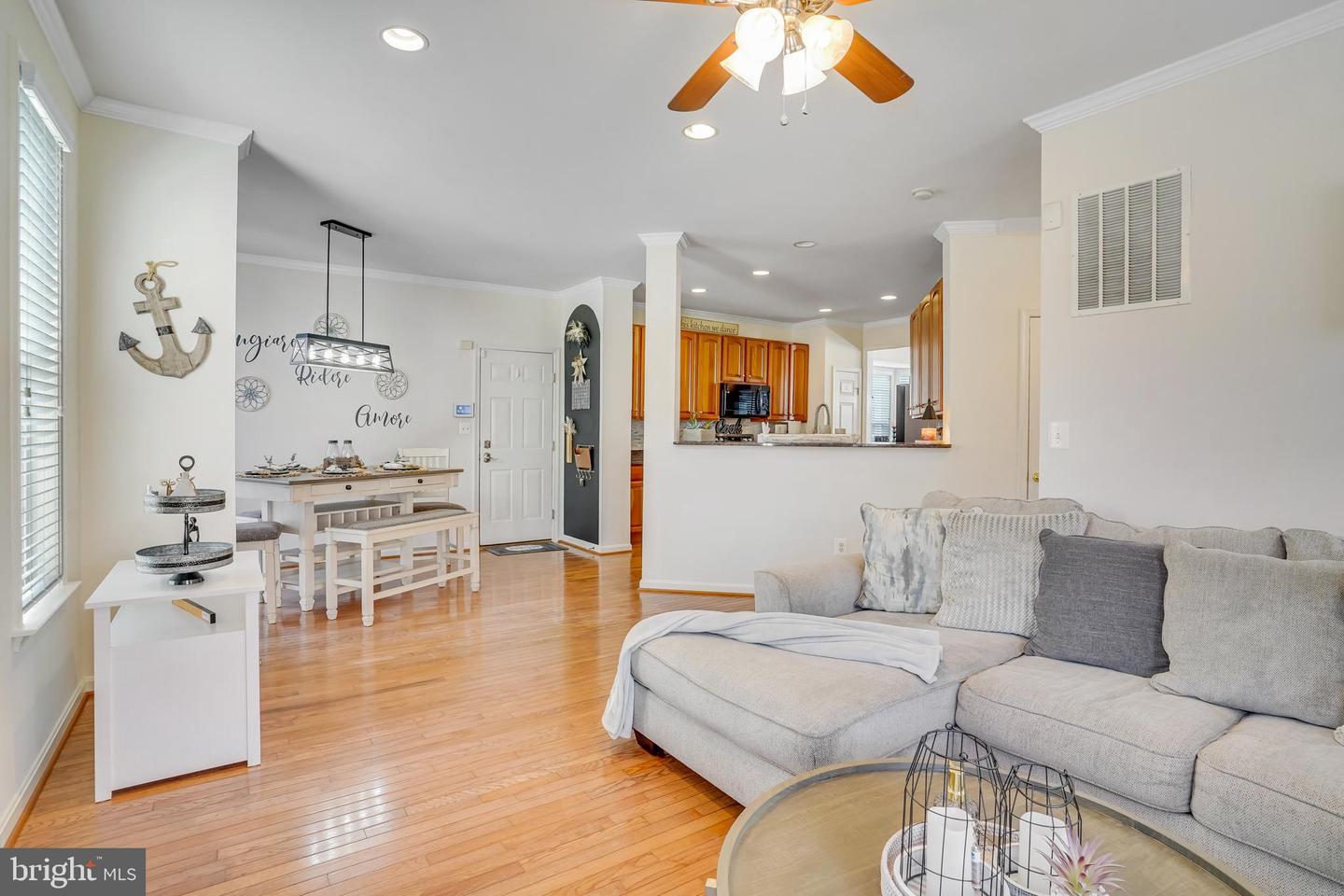 6985 Forepond Ct Property Photo 15