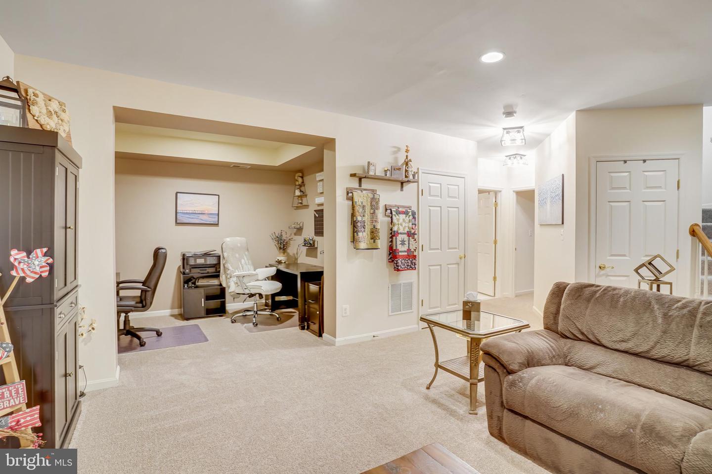 6985 Forepond Ct Property Photo 34