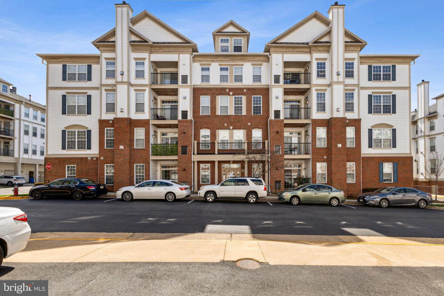 11623 Cavalier Landing Ct #305 Property Photo 1
