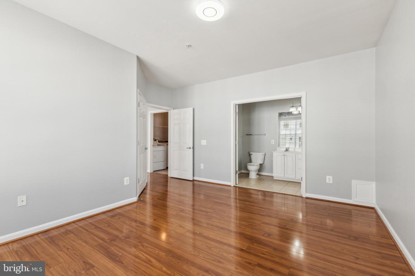 11623 Cavalier Landing Ct #305 Property Photo 7