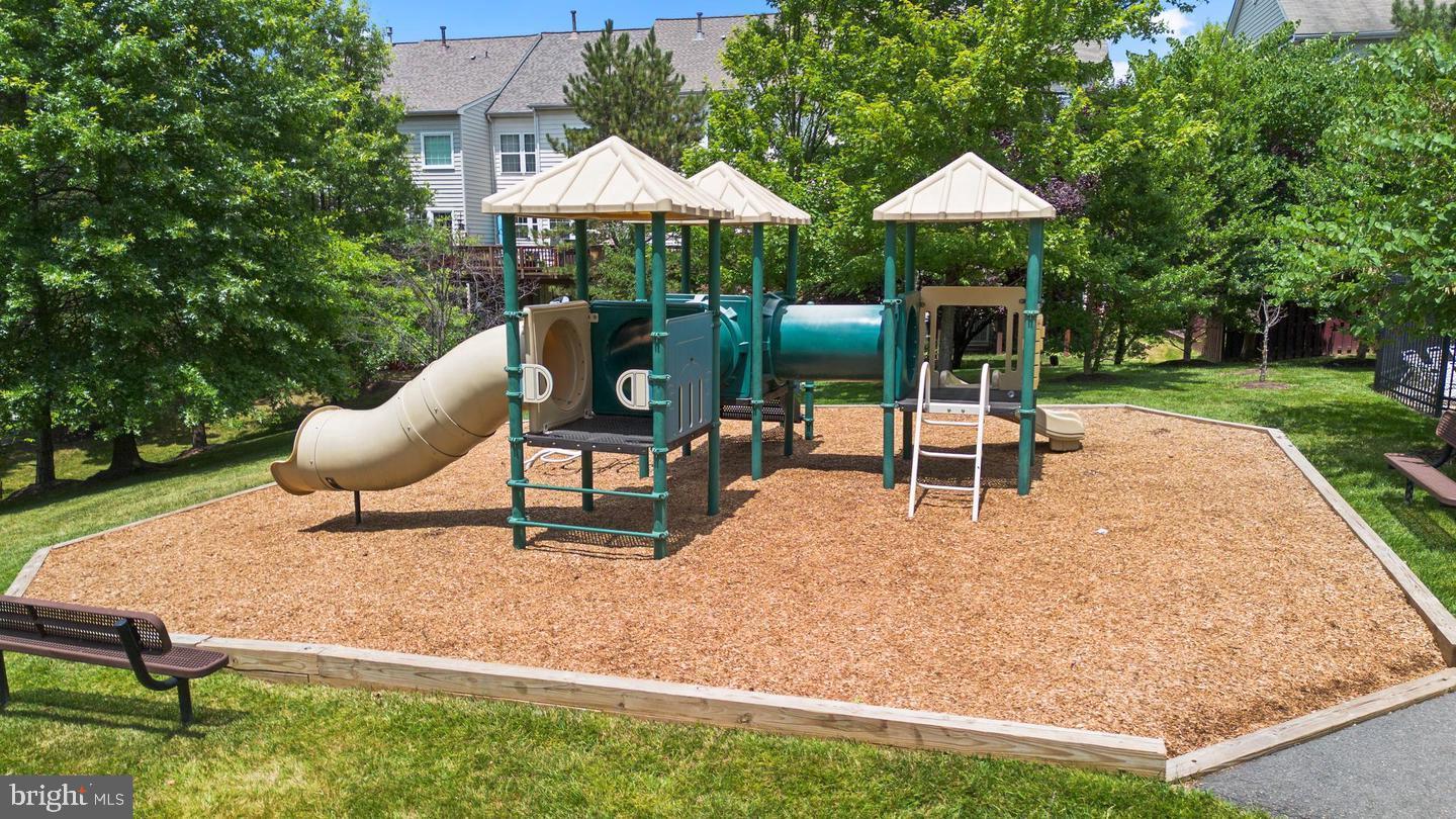 11623 Cavalier Landing Ct #305 Property Photo 17