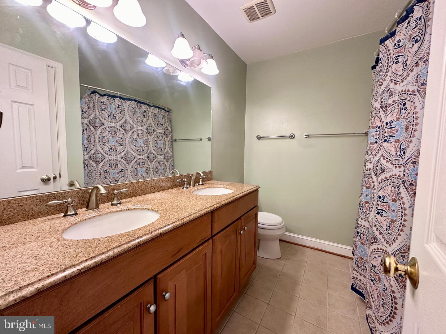 14434 Cool Oak Ln Property Photo 17
