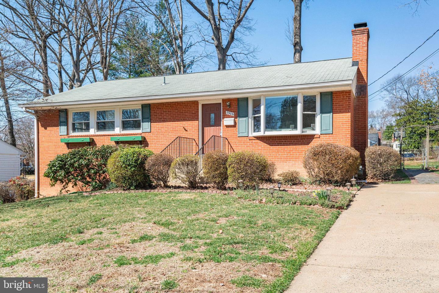 7906 Gosport Ln Property Photo 1