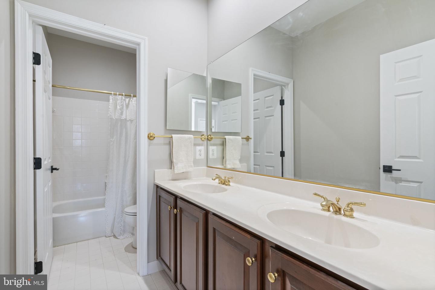 10811 Lockmeade Ct Property Photo 52