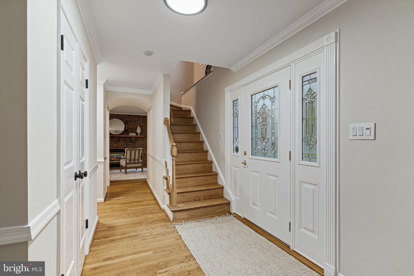 14906 Cranoke St Property Photo 7