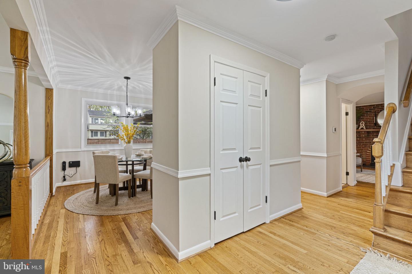 14906 Cranoke St Property Photo 8