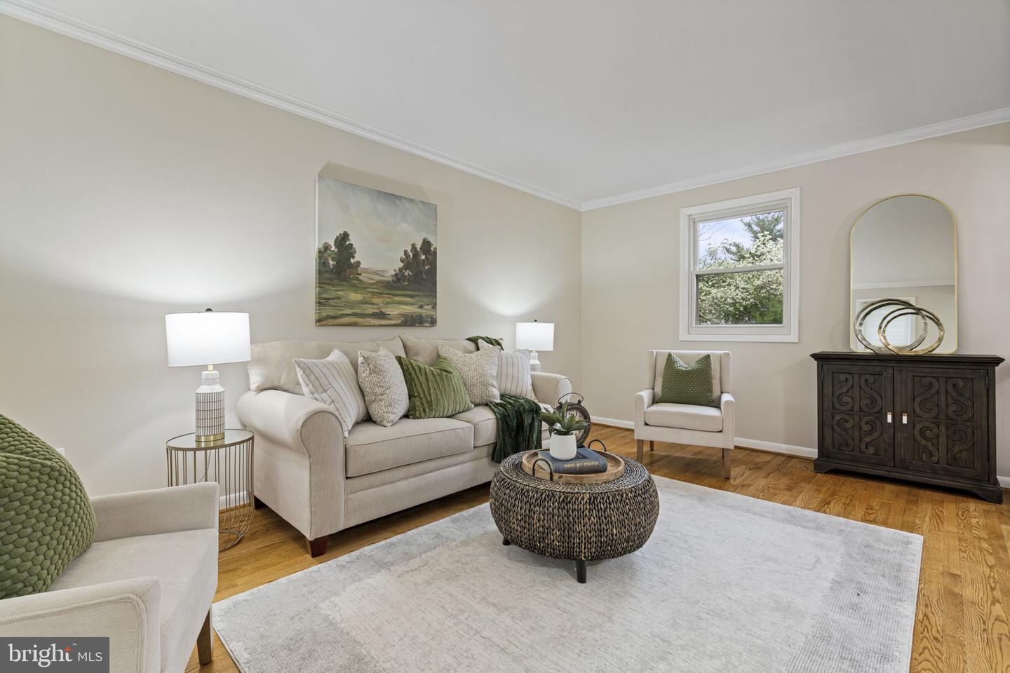 14906 Cranoke St Property Photo 10