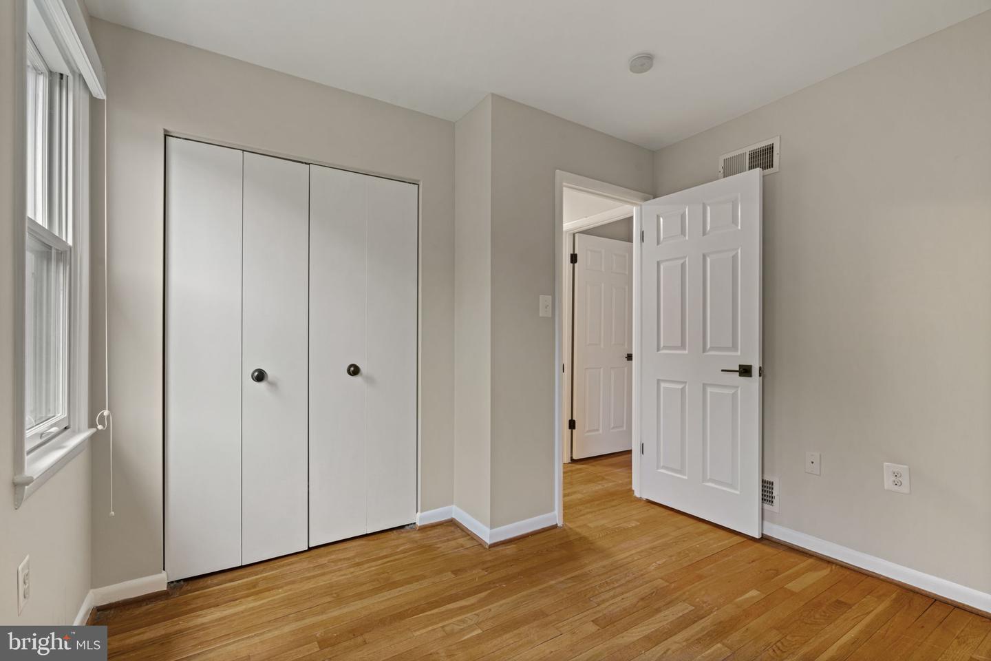 14906 Cranoke St Property Photo 30