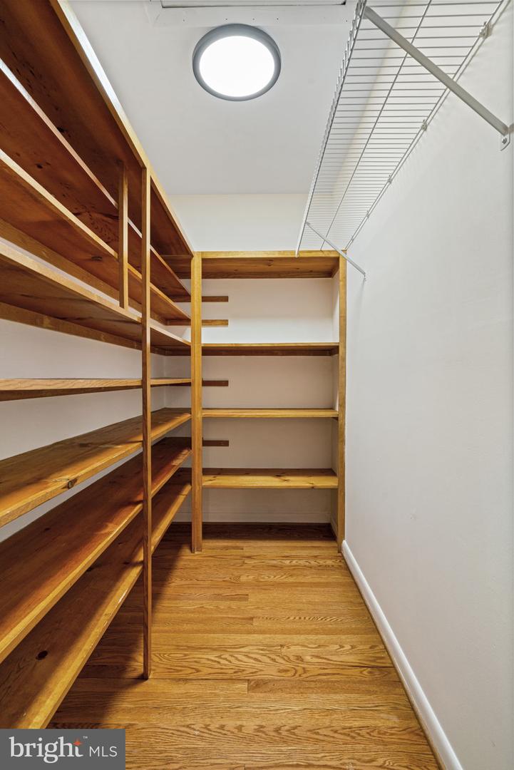 14906 Cranoke St Property Photo 40