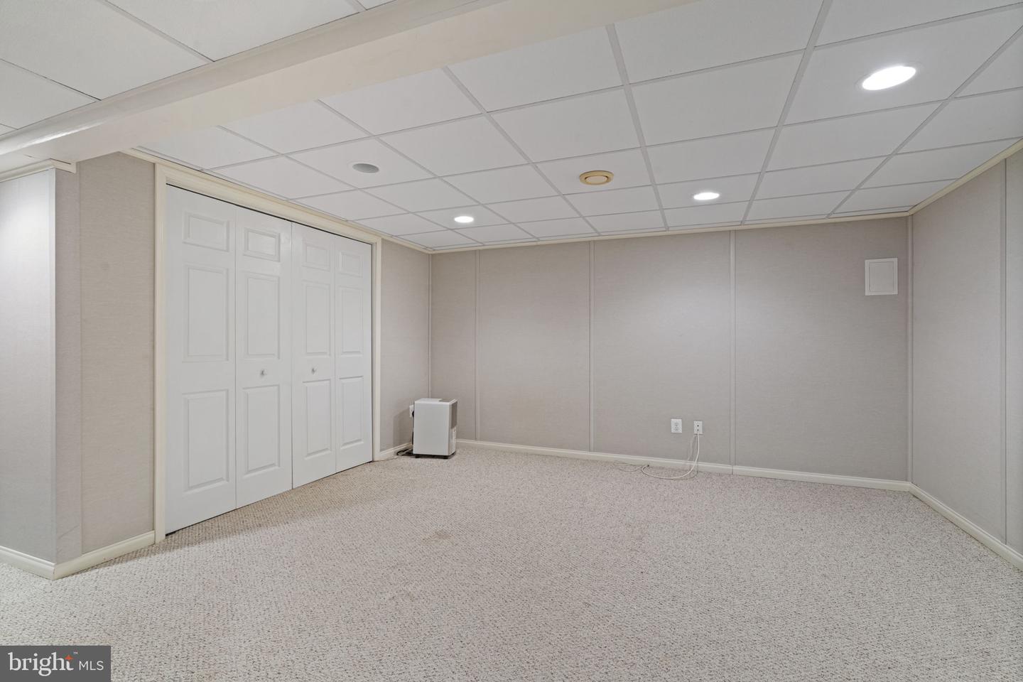 14906 Cranoke St Property Photo 44