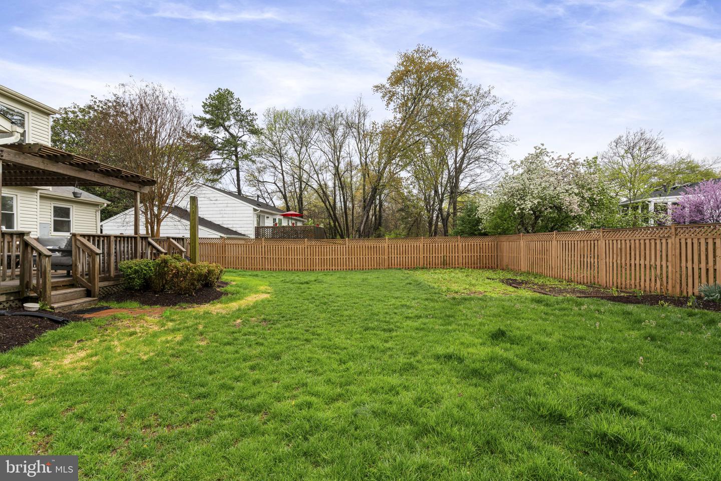 14906 Cranoke St Property Photo 52
