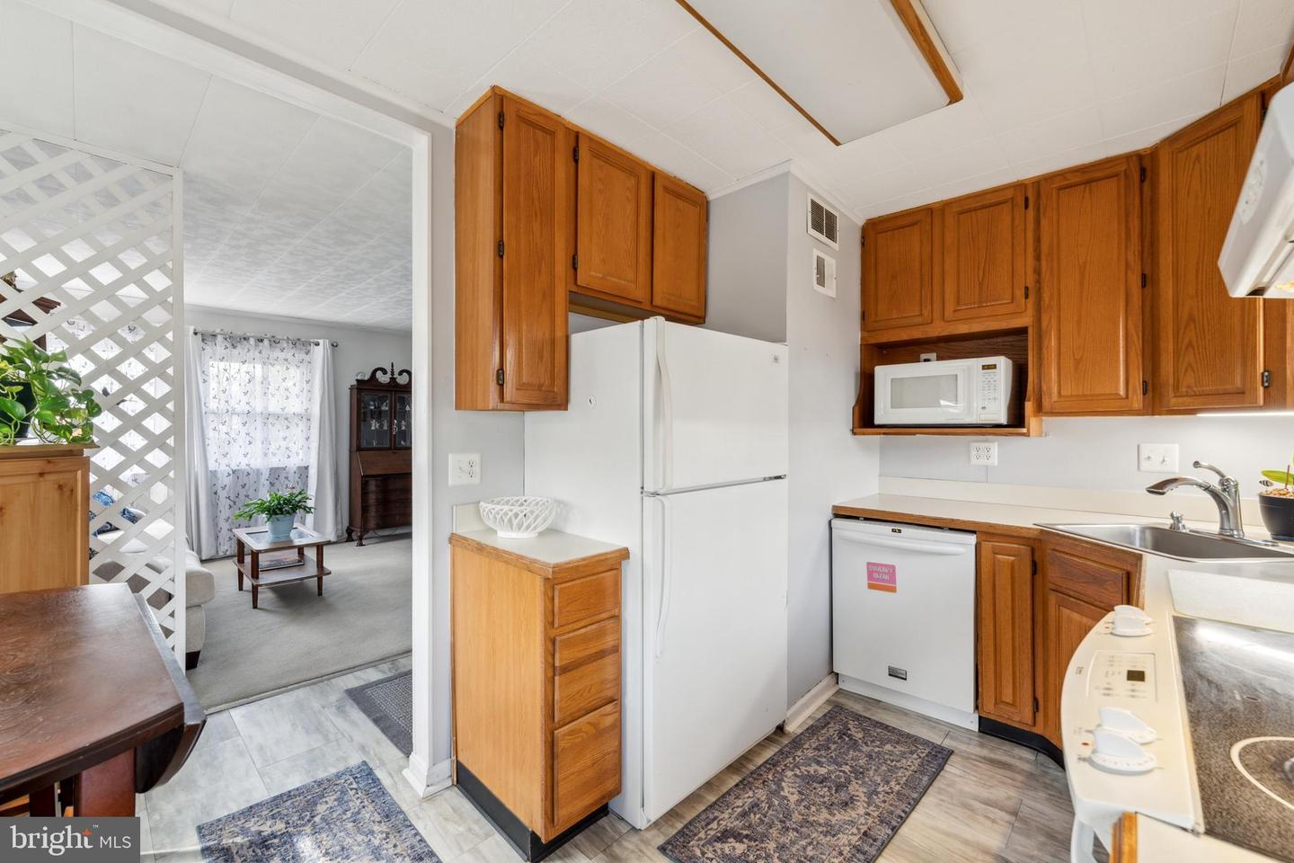 6729 Williams Dr Property Photo 11