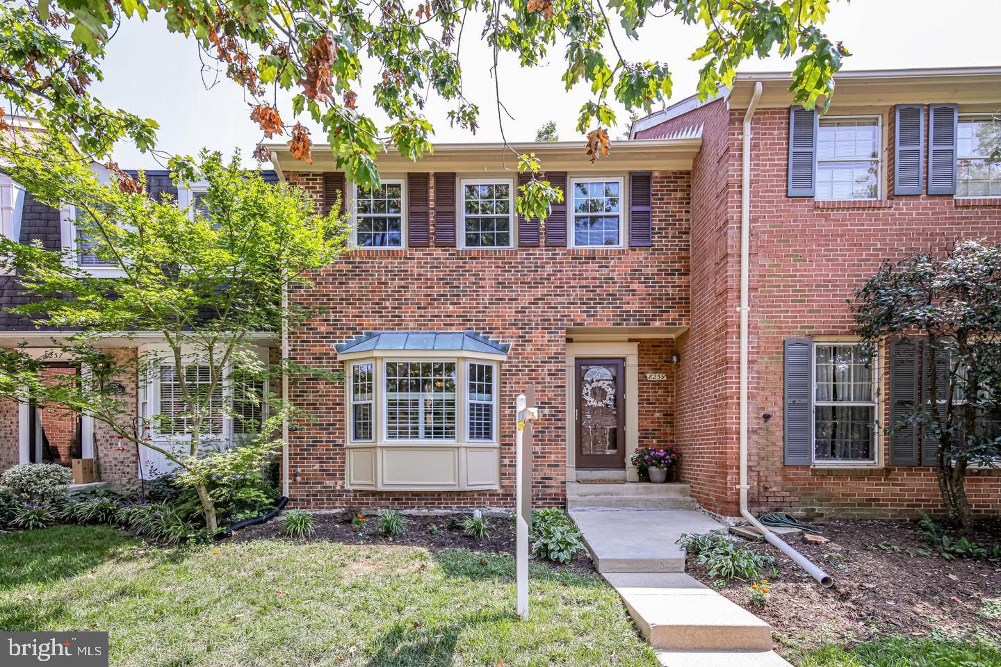 8259 Clifton Farm Ct Property Photo