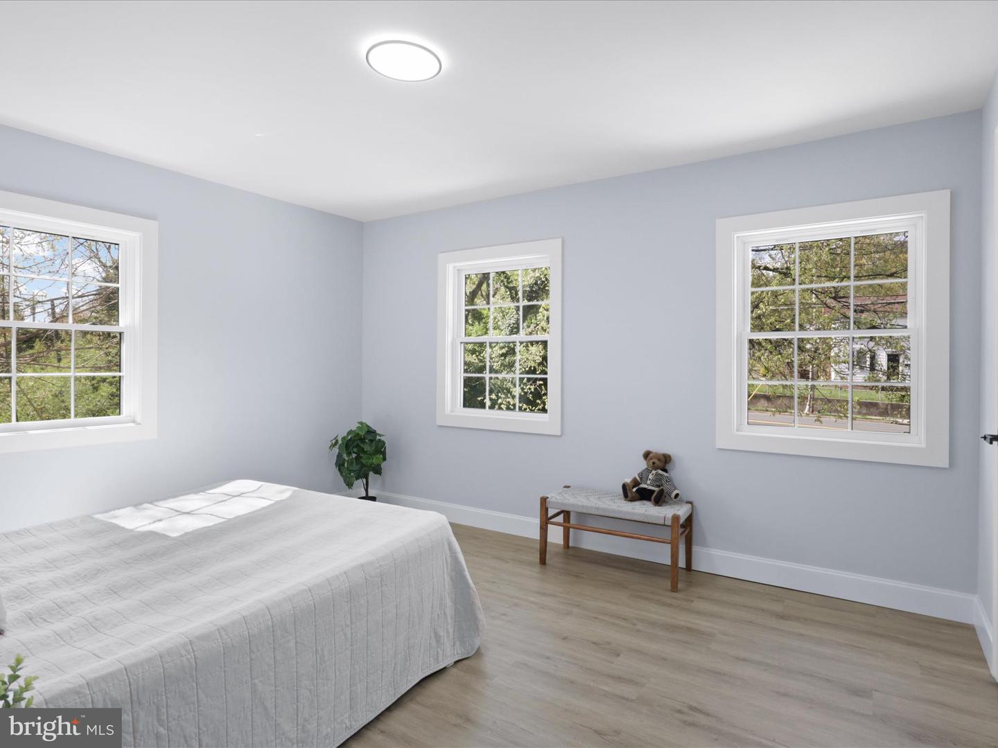 2126 Huntington Ave Property Photo 10