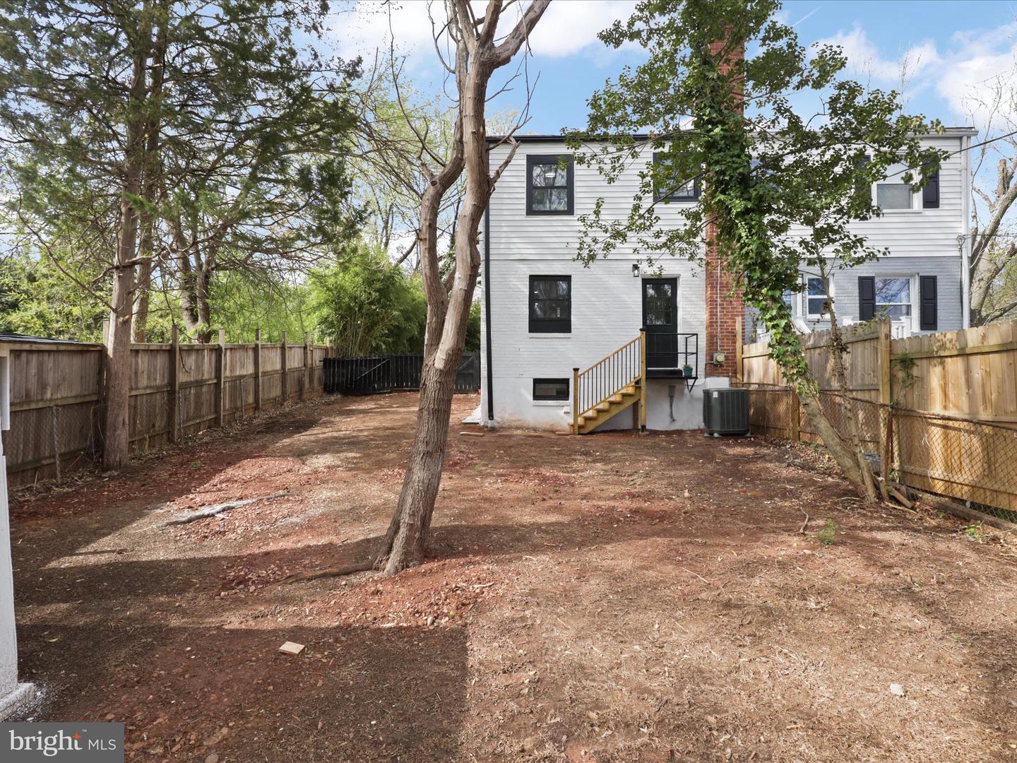 2126 Huntington Ave Property Photo 23
