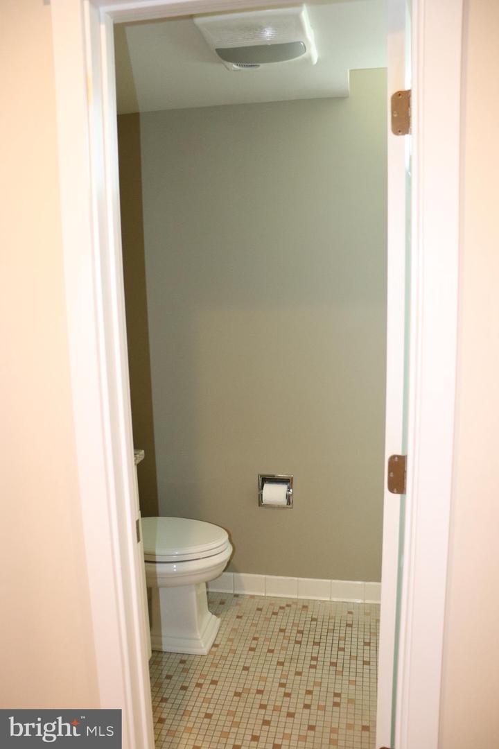 2831 Cedar Ln Property Photo 16