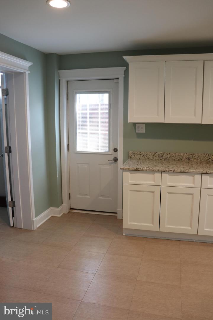 2831 Cedar Ln Property Photo 18