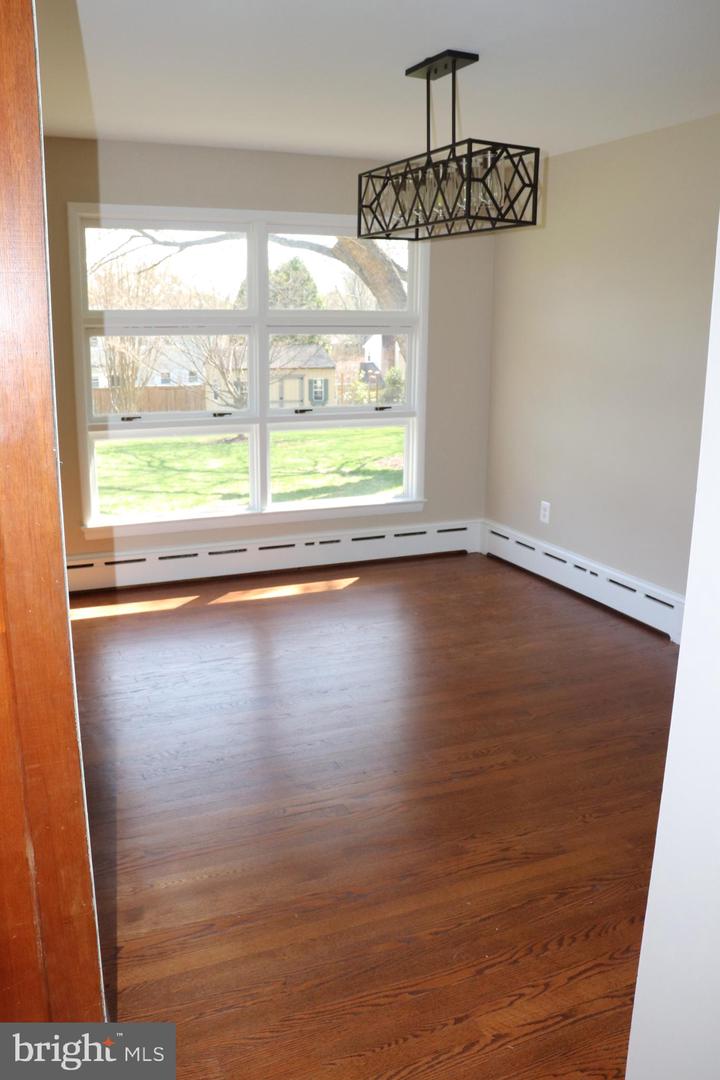 2831 Cedar Ln Property Photo 23