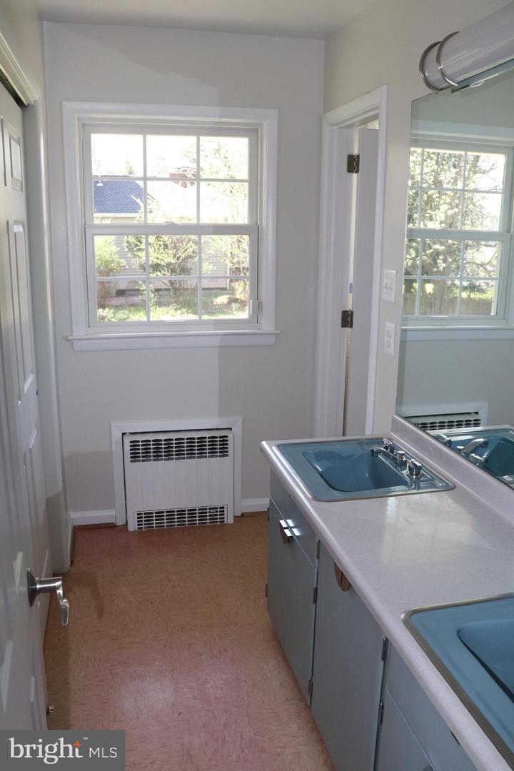 2831 Cedar Ln Property Photo 27