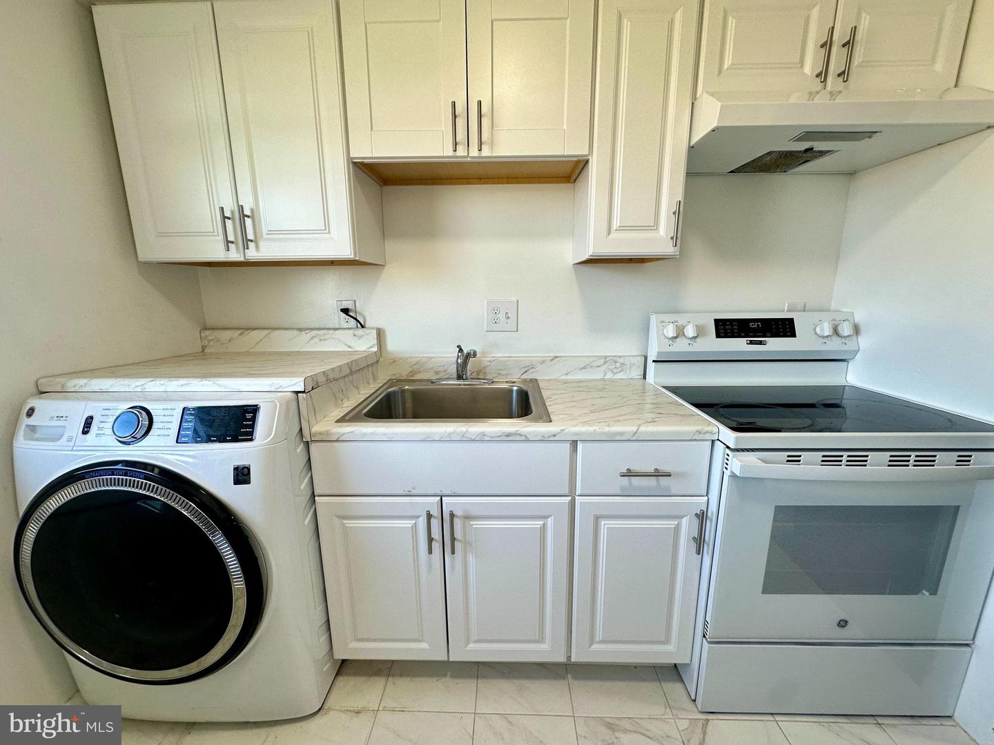 8426 Richmond Hwy #102 Property Photo