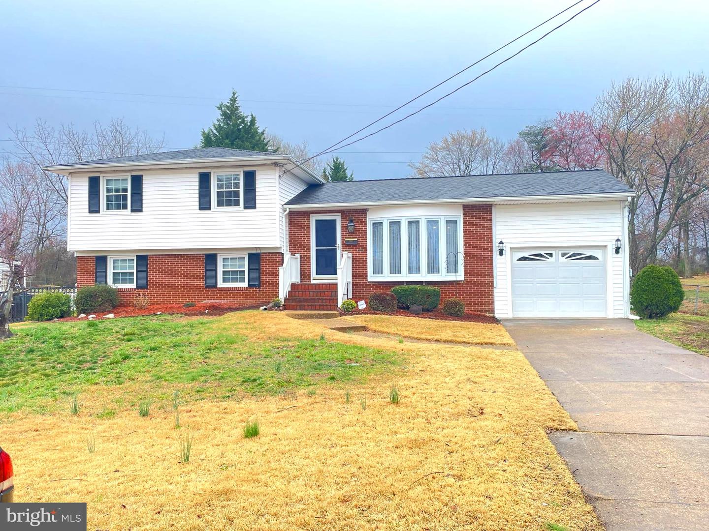 4807 Eaton Pl Property Photo