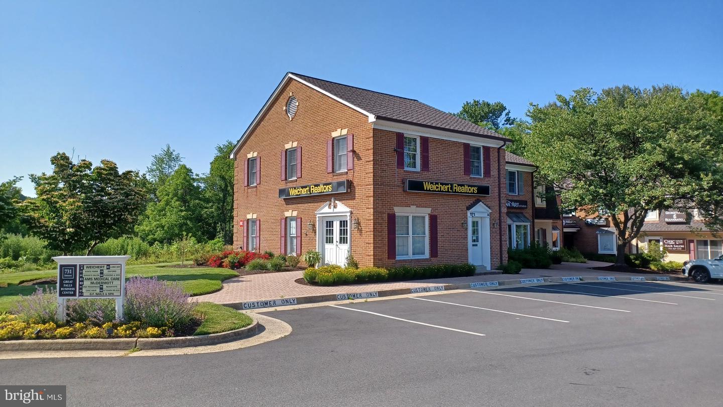 731 WALKER RD #A2 Property Photo 1