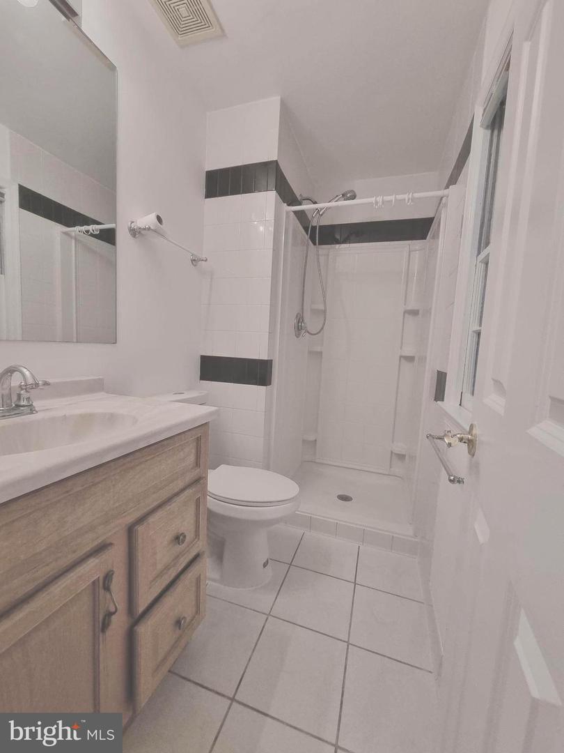2948 Fairhill Rd Property Photo 20
