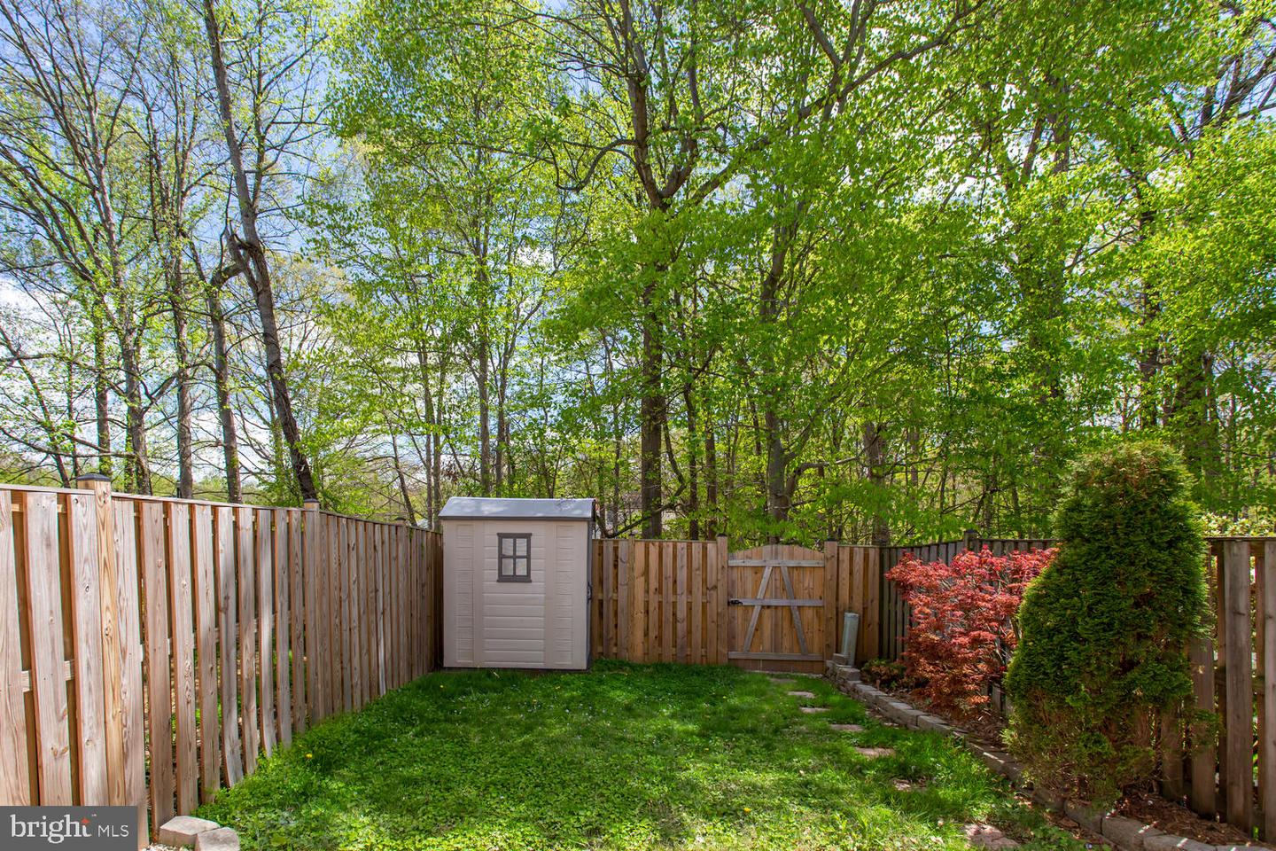 8062 Steeple Chase Ct Property Photo 7