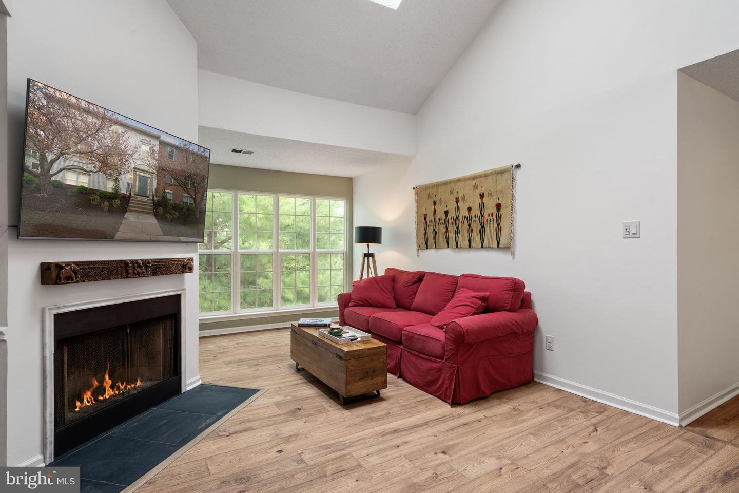 12104 Greenway Ct #301 Property Photo 11