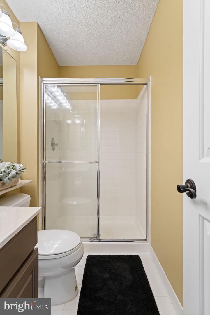 12104 Greenway Ct #301 Property Photo 29