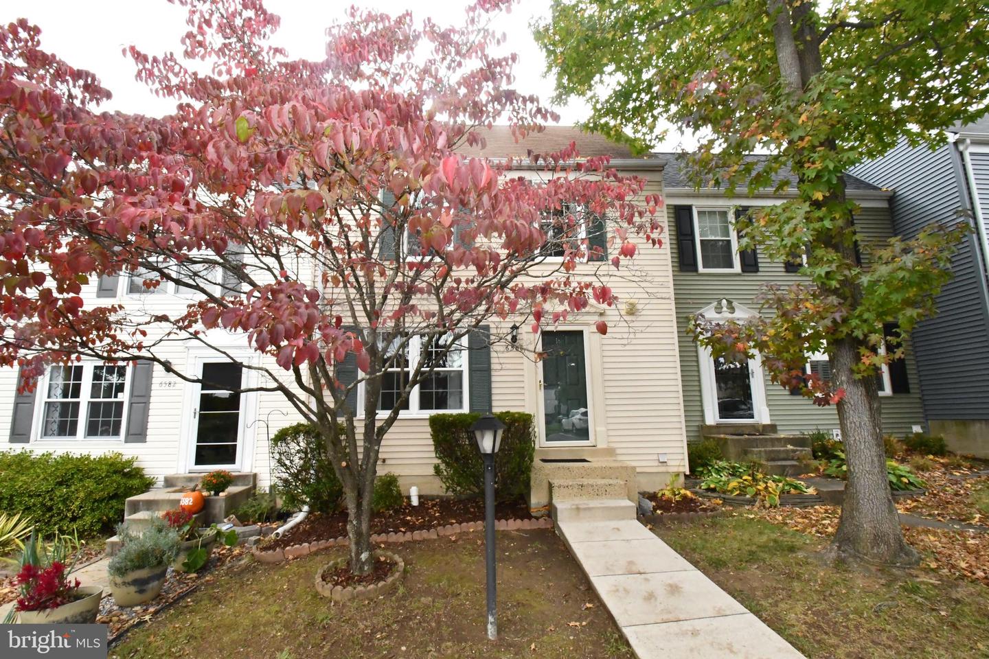 6580 Lochleigh Ct Property Photo