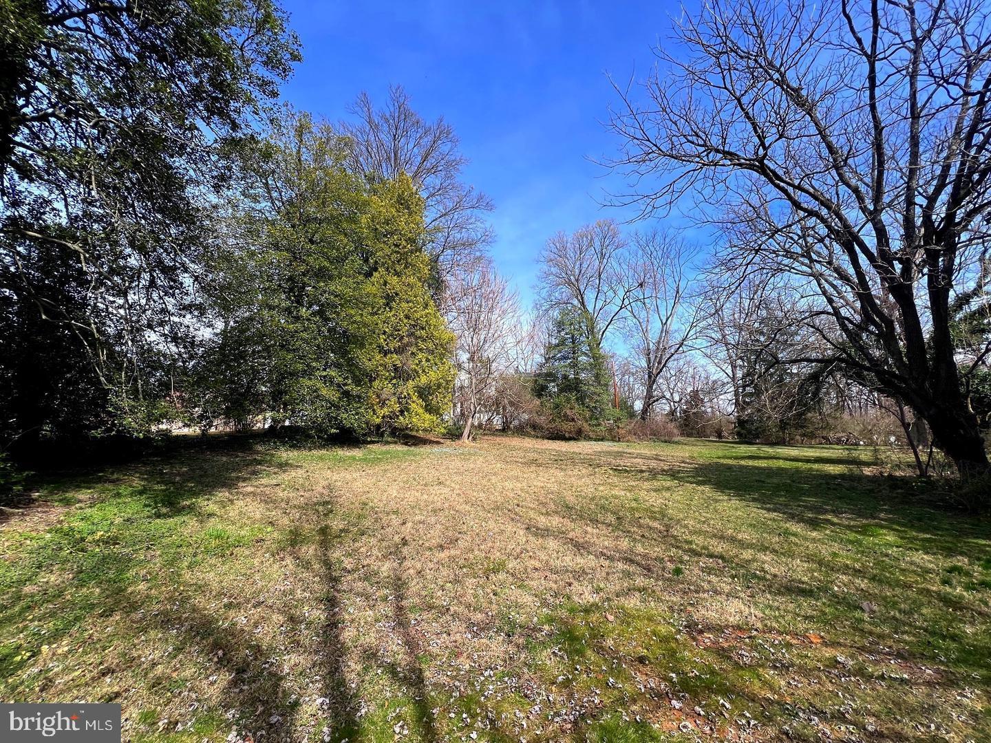 9338 Lee St Property Photo 1